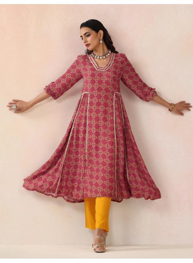 trueBrowns Pink Print Viscose Fit And Flared Kurta Set - Image 1