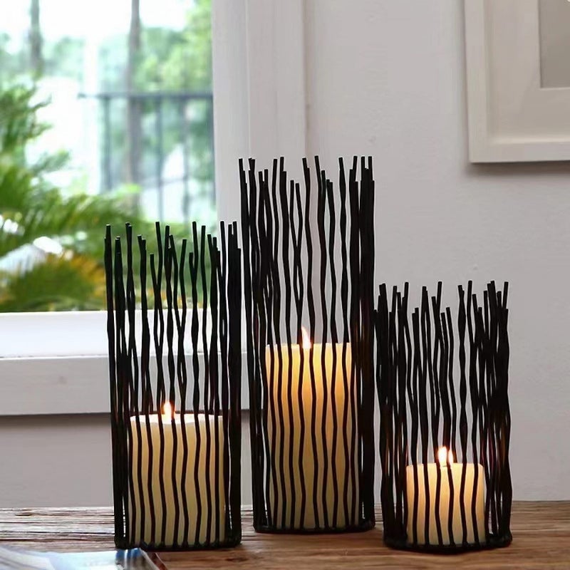 Black Metal Wire Willow Pillar Candleholder Set Creative Hollow Geometric Candle Holder for Table Centerpiece Fireplace Mantel Decoration Party Wedding