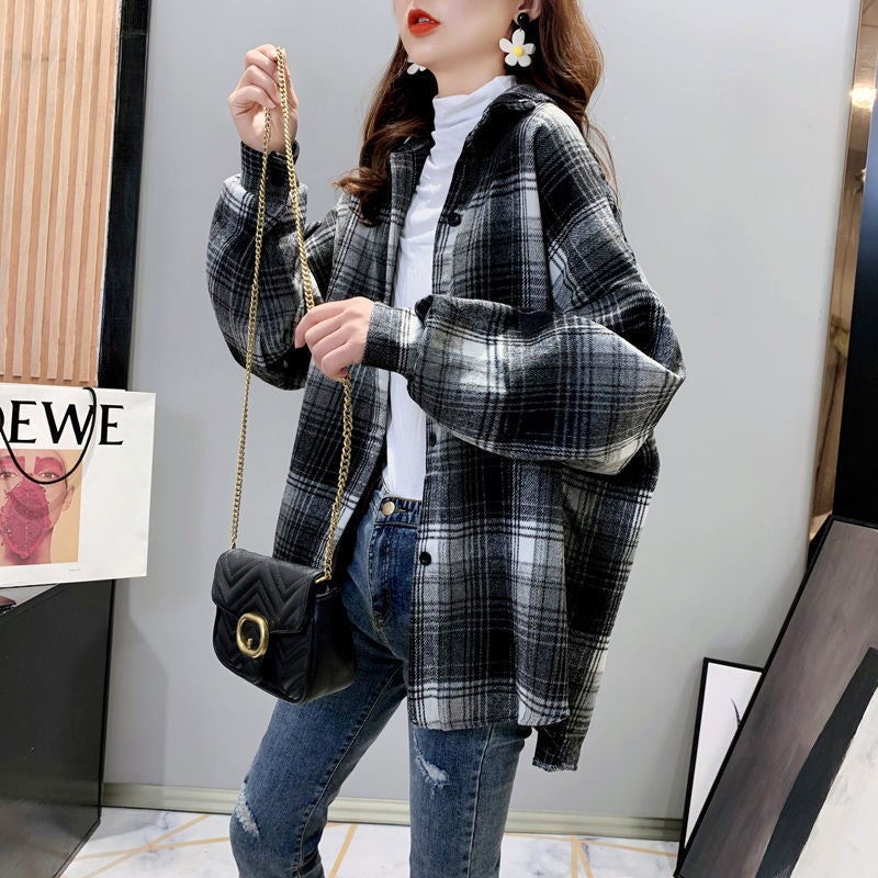 Plaid Shirt Womens Long Coat Trendy ins2024 Spring New Loose Sanding Retro Hong Kong Style Long Sleeve Coat black gray medium length