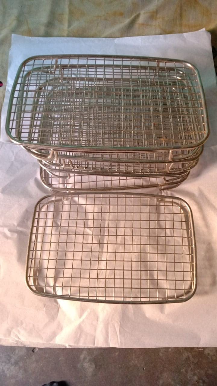 Baby Parrot Feeding Tray Mess Gooo for Baby Parrot Feeding Tray Size10x65 inch Birds Park - Image 2