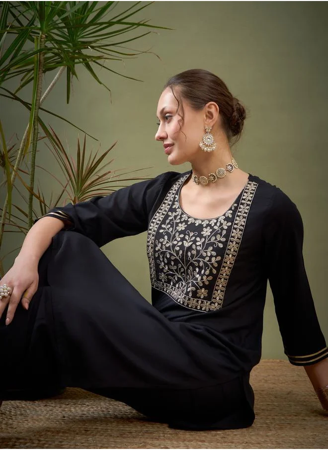 ساسافراس Embroidered Kurta & Pants Set by Styli