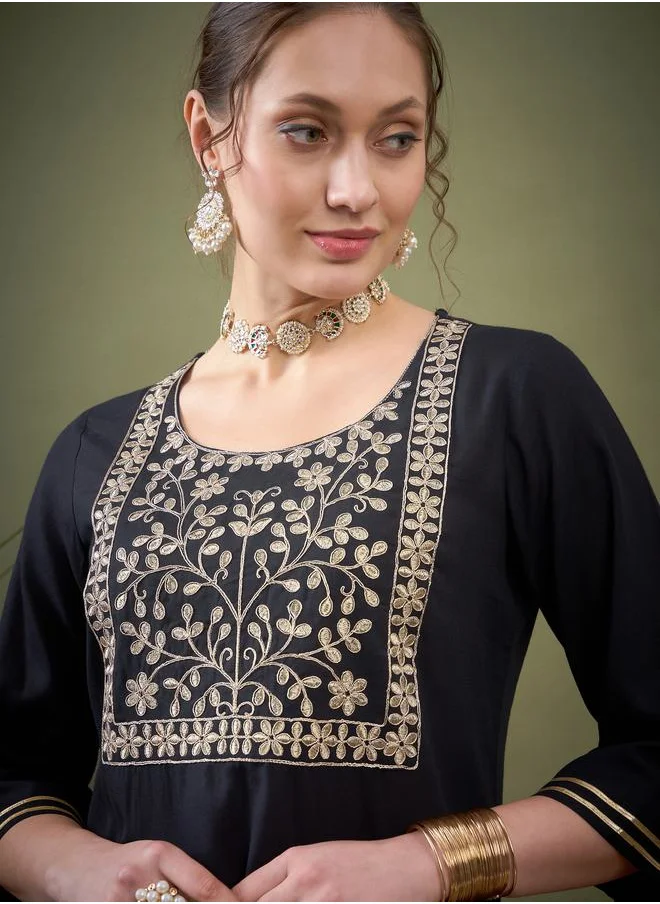 ساسافراس Embroidered Kurta & Pants Set by Styli