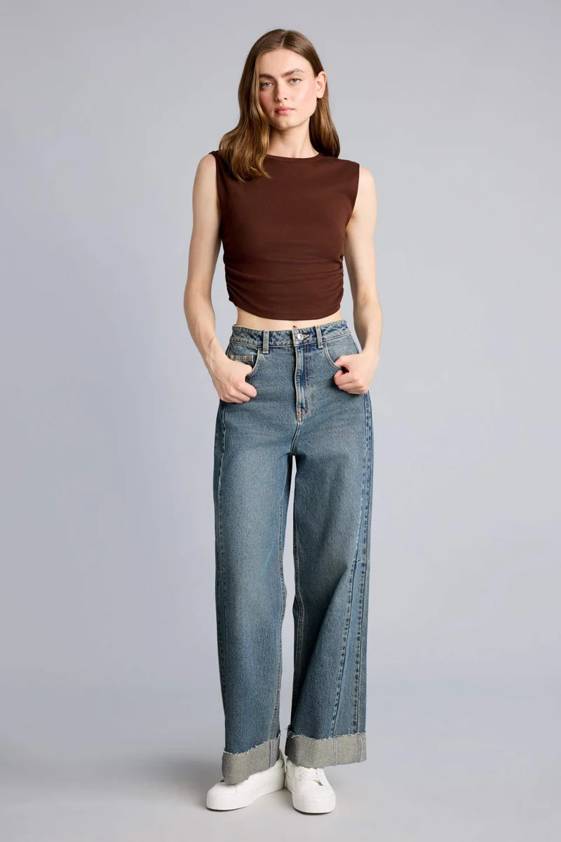 ديفاكتو Slim Fit Ribana Crew Neck Tank Top