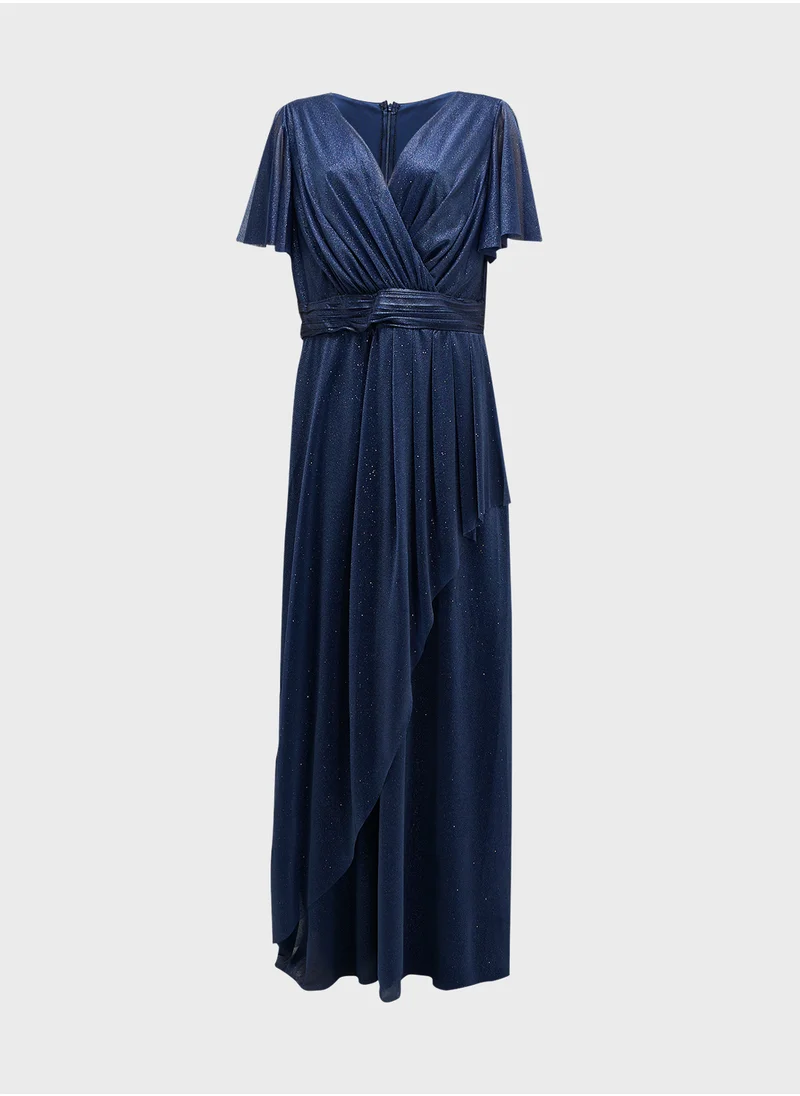 خزانة Plus Size Surplice Neck Shimmer Dress