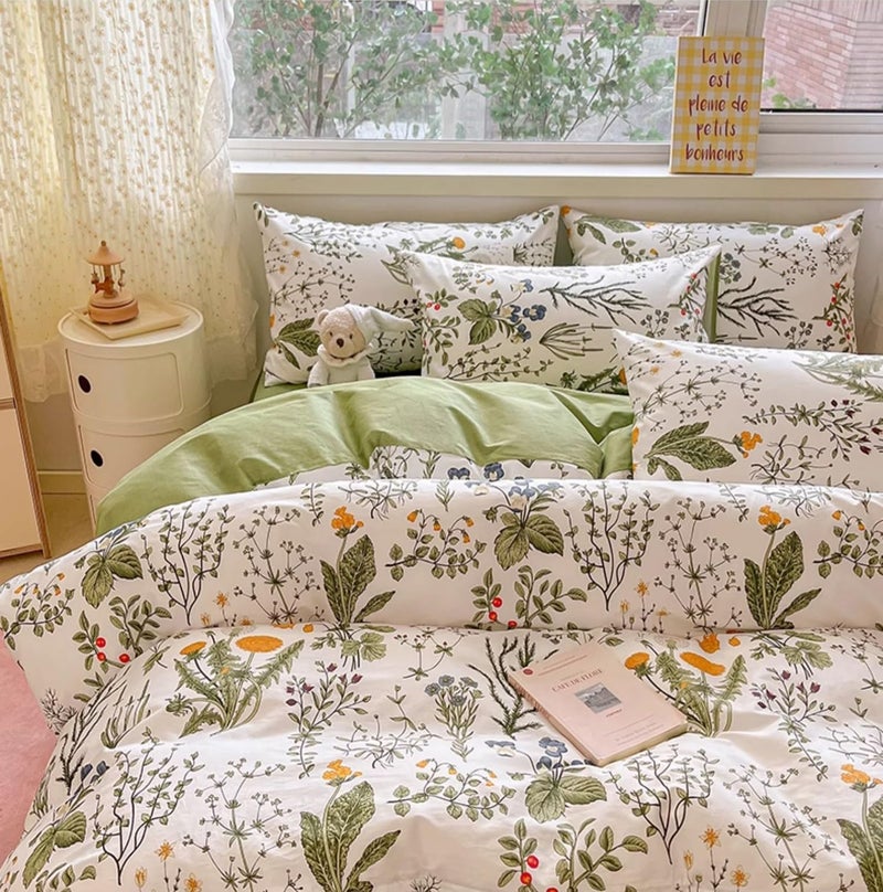 KAREVER Botanical Comforter Queen Sage Green Floral Plant Bedding Set Garden Pattern Printed Reversible Blanket 3 PCs Breathable White Floral Bed Comforter Set - Image 5
