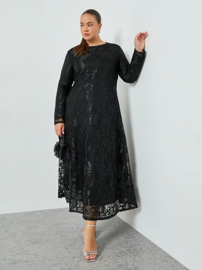 Styli Plus Size Lace Long Sleeves A-Line Maxi Dress