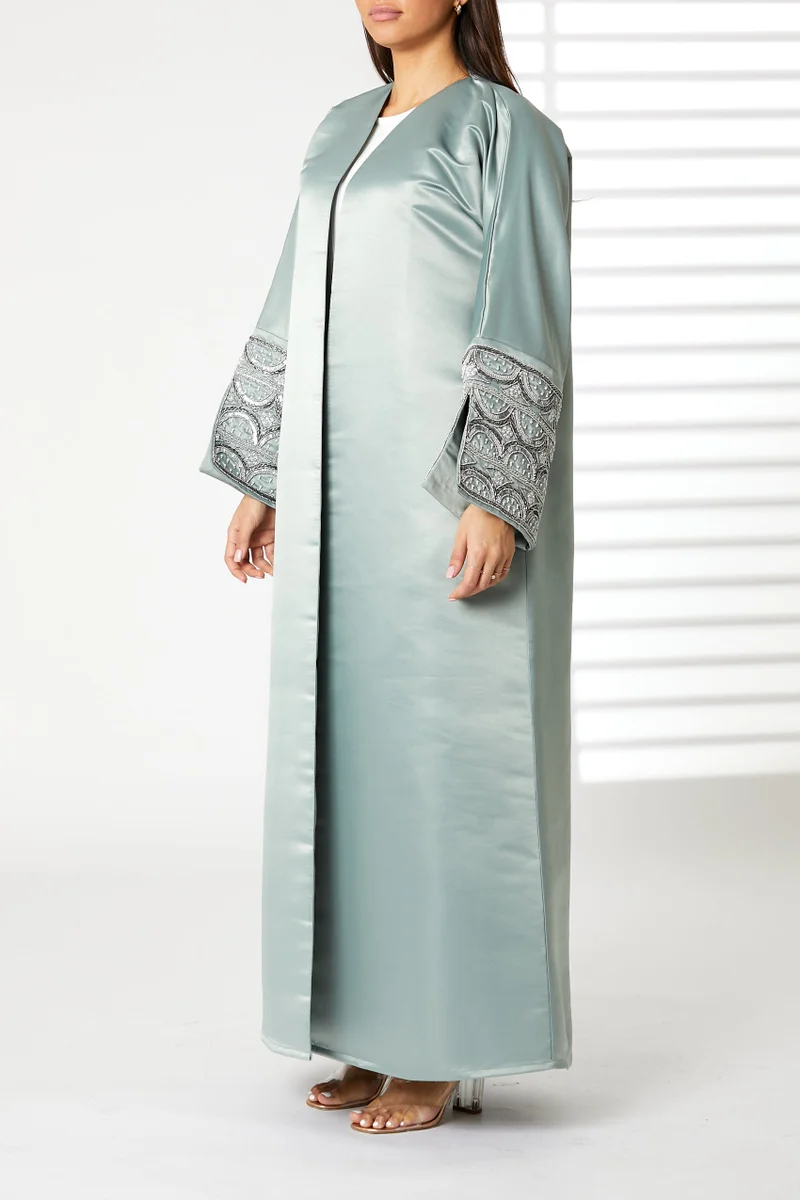 Moistreet  V-Neck Bridal Satin Split Cuffs Abaya for Women | Best Price UAE