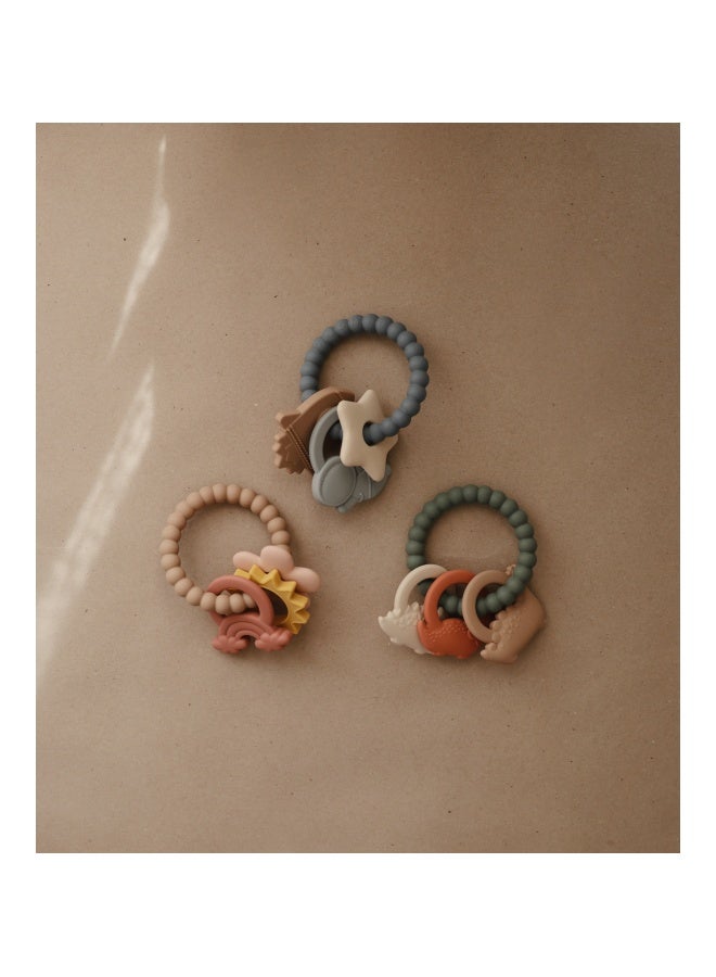 mushie Silicone Pearl Teether Bracelets Lilac/Cyan/Soft Peach - Image 3