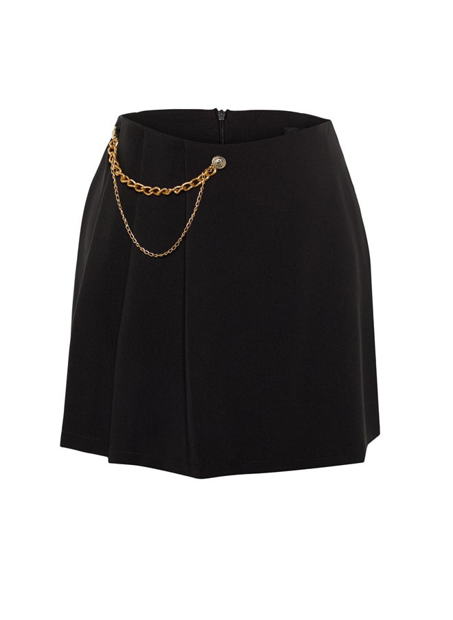 trendyol - Black Chain and Pleat Detail Woven Shorts Skirt TWOAW23SR00041 - Image 1