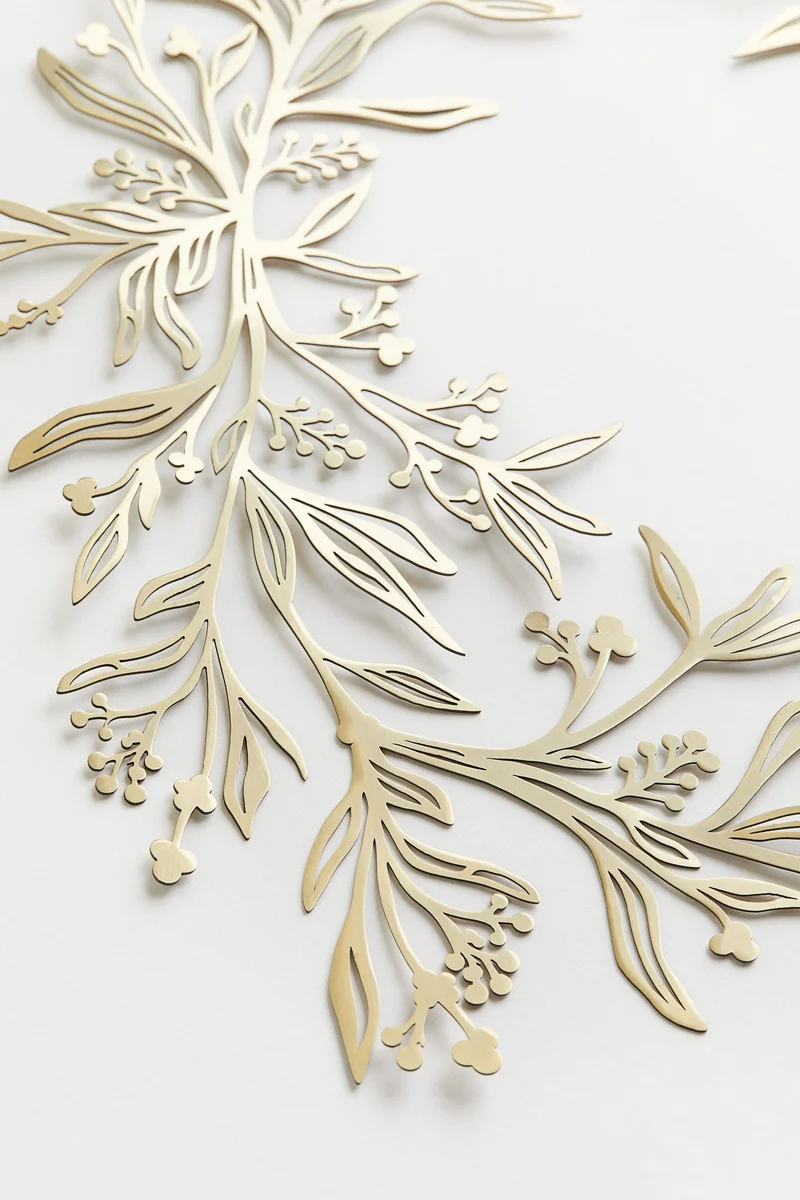 اتش اند ام إكليل معدني للزينة على شكل تاج من الزهور