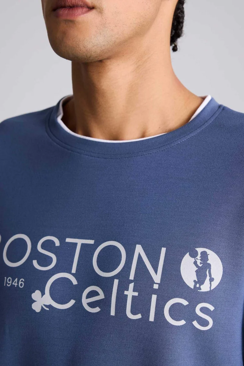 Defacto  Boxy Fit Boston Celtics Licensed Long Sleeve Sweatshirt for Men | Best Price UAE