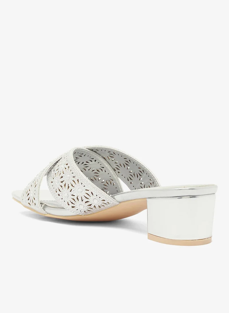 خزانة صنادل بكعب عريض