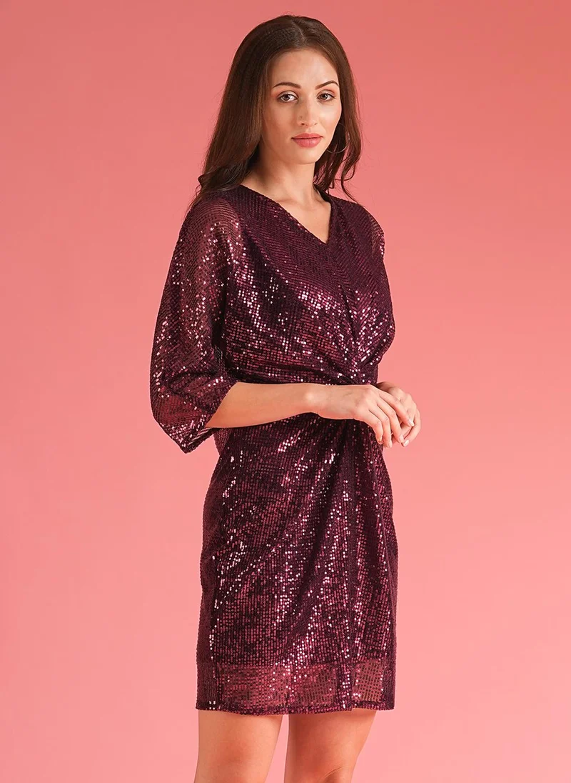 globus Globus Women Wine V-Neck Sequinned Twisted Detail Mini Sheath Party Dress