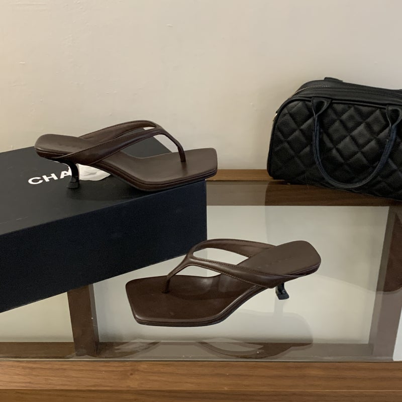 صنادل نسائية بكعب مربع وإصبع مفتوح - Image 3