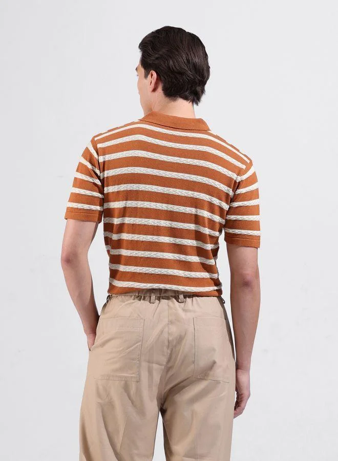 شركة المرآب الهندية Men Slim Fit Textured Polo Neck Half Sleeves T-Shirt