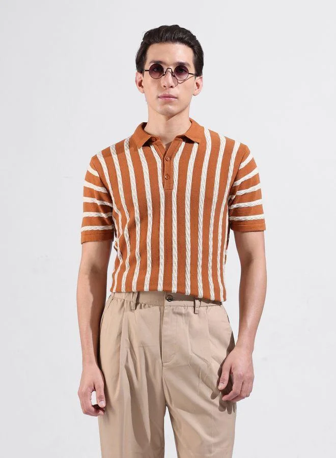 شركة المرآب الهندية Men Slim Fit Textured Polo Neck Half Sleeves T-Shirt