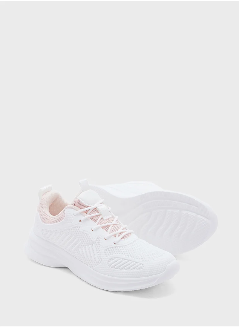 جينجر Contrast Color Mesh Sneakers