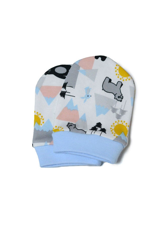 BabyShoora - Baby 5 pcs Set Footed Pants & Top, beanie, Socks, & Bib - Image 1