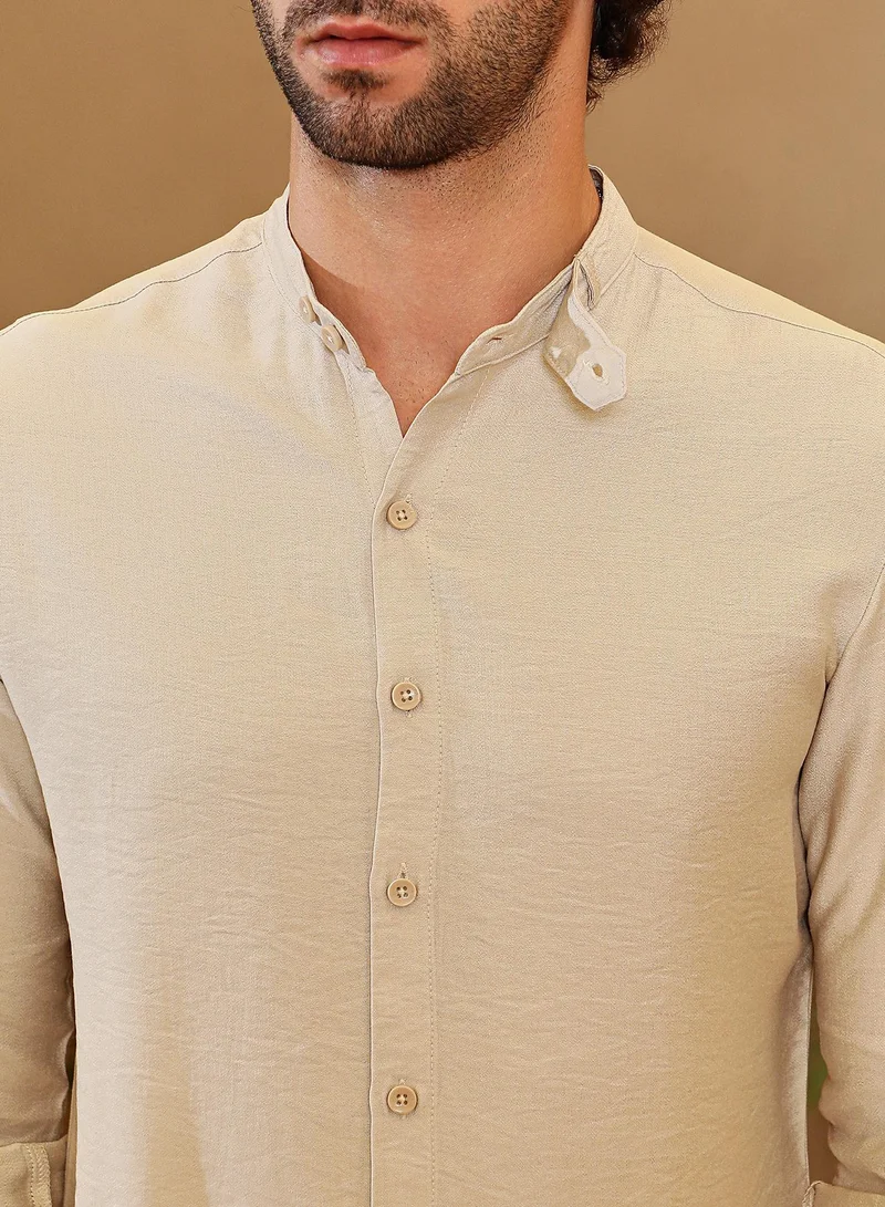 Campus Sutra Campus Sutra Men's Ecru Beige Breezy Mandarin Shirt For Casual Wear | Mandarin Collar | Long Cuffed Sleeves | Button Closure | Shirt Crafted With Comfort Fit For Everyday Wear
