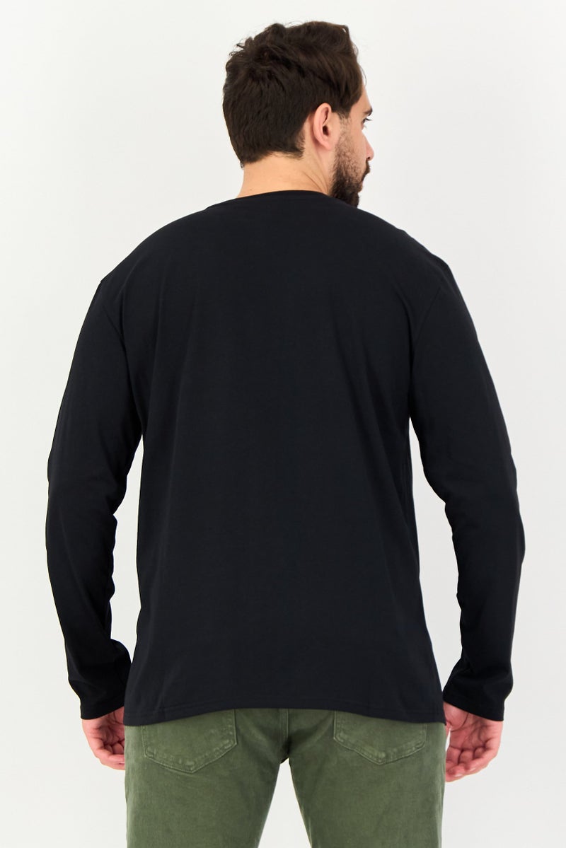 Core Elements تي شيرت رجالي بأكمام طويلة بياقة دائرية، أسود - Image 3
