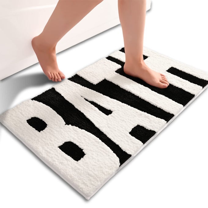 BLACK AND WHITE BATHROOM RUGS BATH LETTERS NON SLIP BATHROOM MAT SOFT ABSORBENT CUTE BATH MAT MACHINE WASHABLE QUICKLY DRY COMFORTABLE BATHMAT FOR BATHTUB BEDROOM SHOWER LIVING ROOM 20 32IN