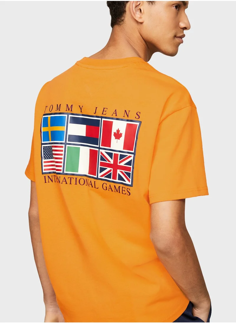 TOMMY JEANS Logo Crew Neck T-Shirt