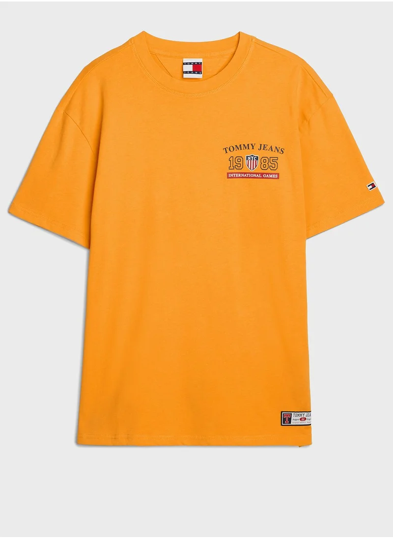 TOMMY JEANS Logo Crew Neck T-Shirt