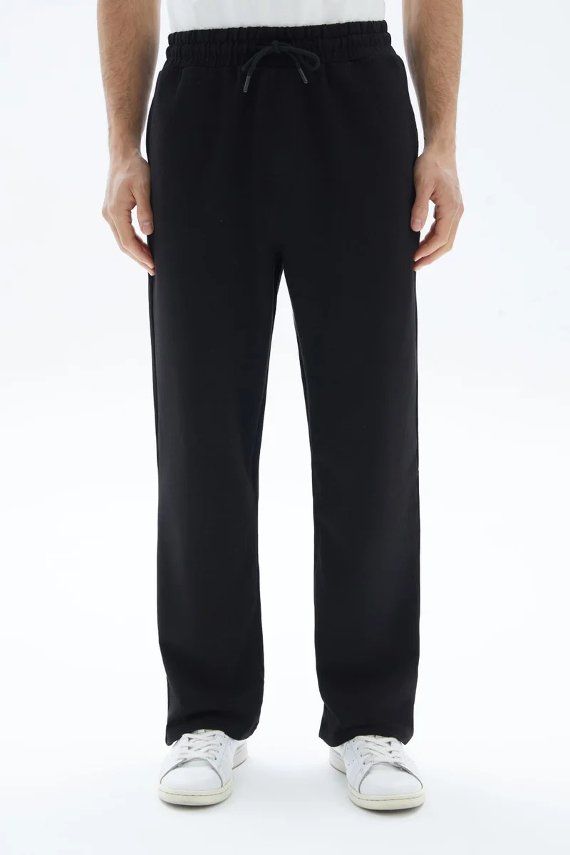Wecre8 Black Straight Sweatpants By WECRE8