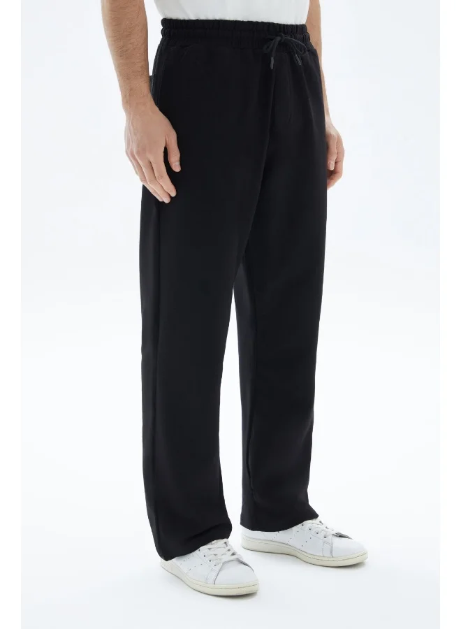 Wecre8 Black Straight Sweatpants