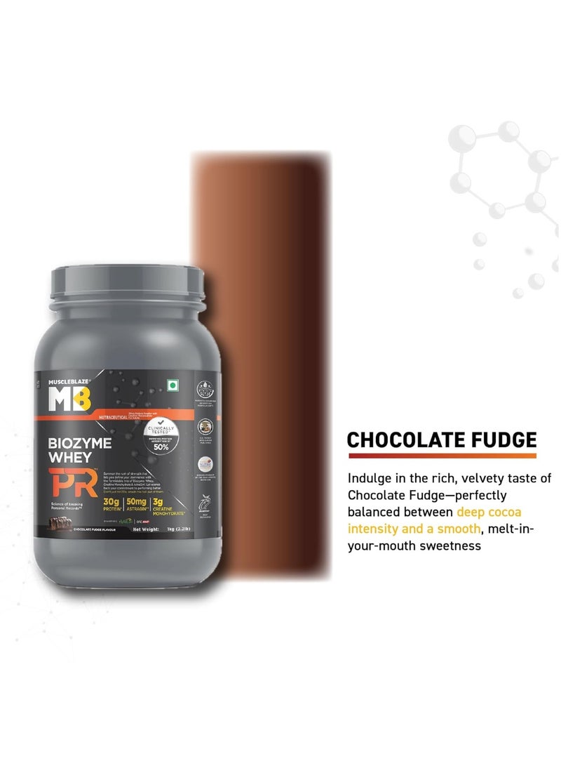 مسل بلايز مسحوق بروتين مصل اللبن MuscleBlaze Biozyme Whey Protein PR - بنكهة "تشوكليت فادج" (Chocolate Fudge) - يحتوي على 30 جم بروتين، و3 جم كرياتين مونوهيدرات، و50 مجم AstraGin (الوزن: 1 كجم / 2.2 رطل) | حاصل على شهادة Trustified Gold - Image 3