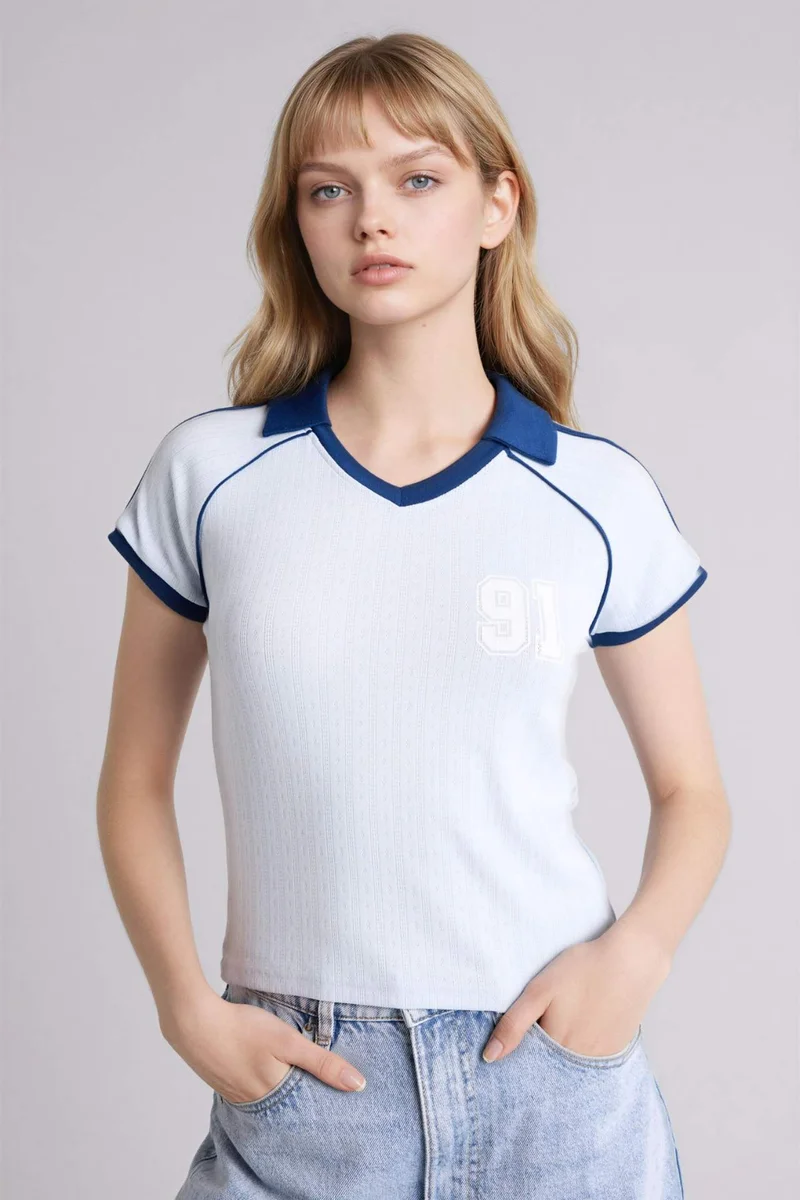 ديفاكتو Fitted Printed Short Sleeve T-Shirt