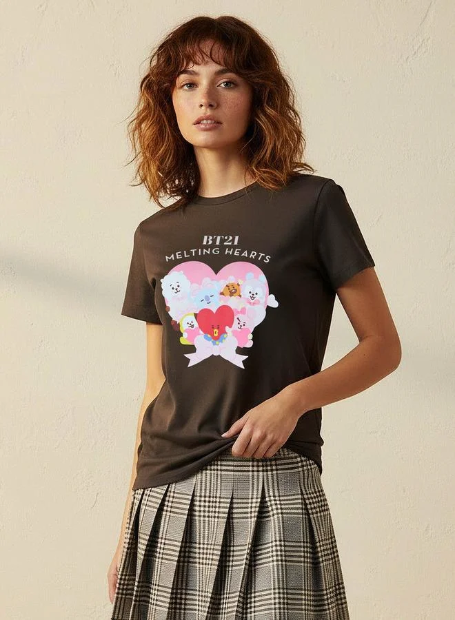 اس بي كاركترز T-shirt with BT21 Print