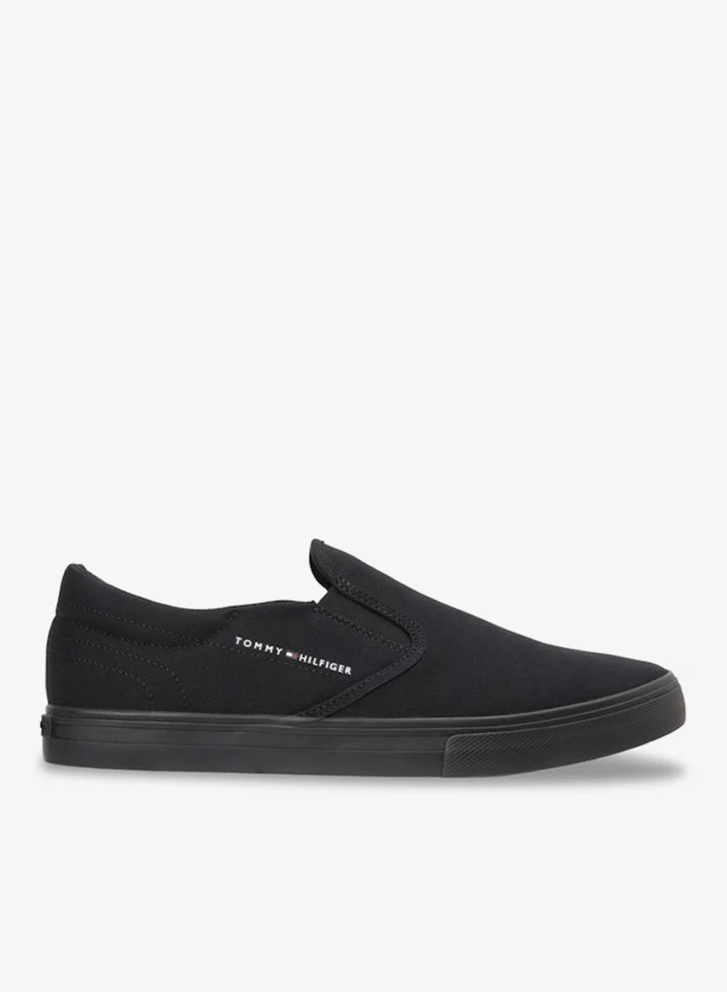 Vulc Core Low Top Lace Up Sneakers