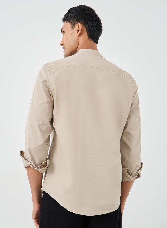 Styli Styli Solid Mandarin Collar Regular Fit Poplin Shirt  - Image 4