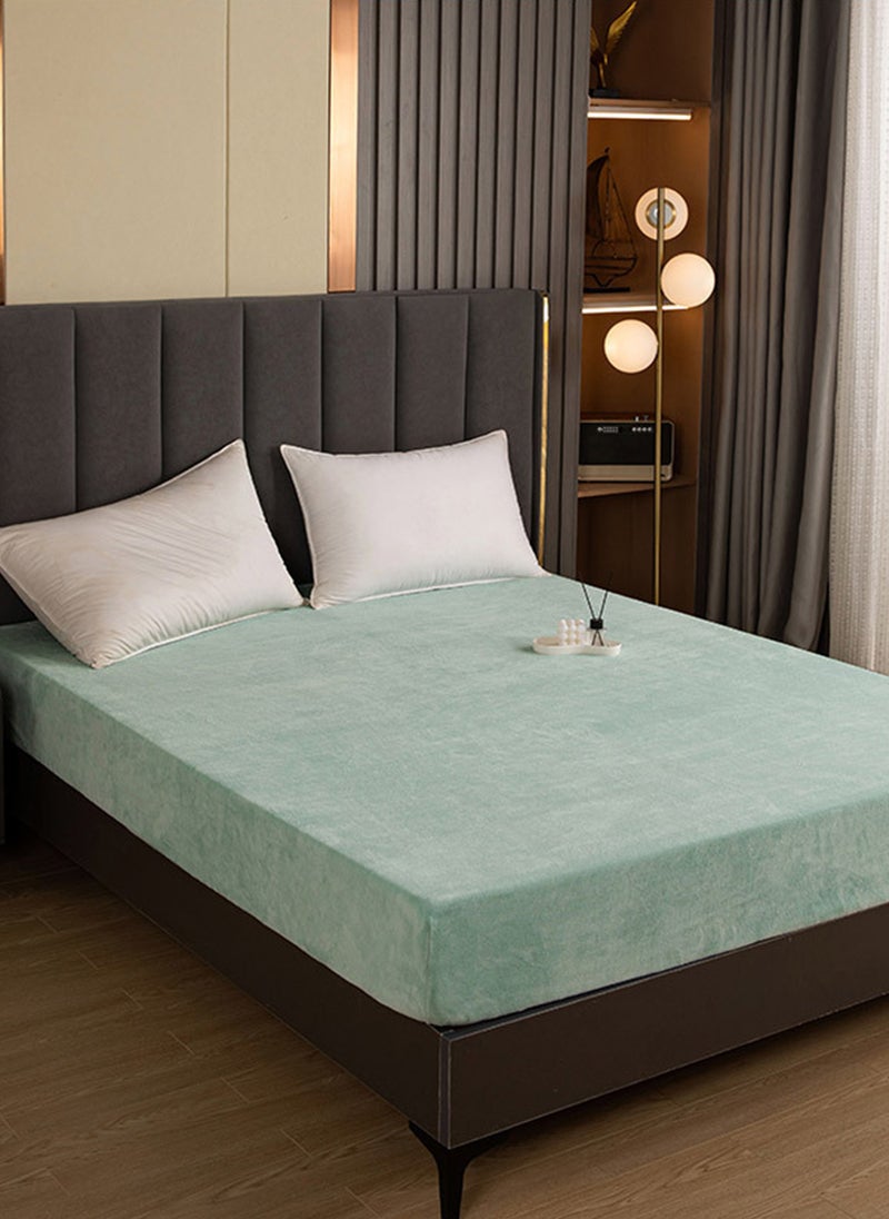 Sharpdo 3-Piece Bedding Set, Thickened Milk Velvet Fitted Sheet Set, with 2 Pillowcases, Suitable for 2-Meter Bed (200*220cm) - Image 3