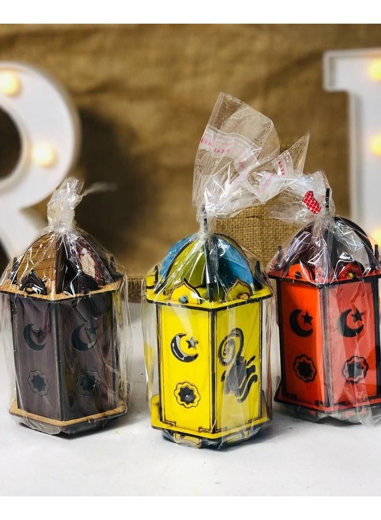 فوانيس رمضان متعدد الالوان  خشبية مضيئة حجم  مضيئة عند الحركه , فانوس رمضان خشب للاصدقاء وللاطفال والكبار  عدد 1 - Image 1