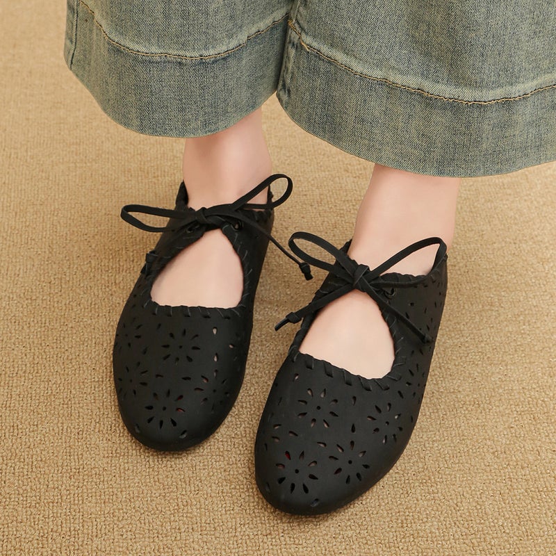 2026 Spring/Summer Vintage Flat Leather Shoes for Women, Lace-Up Hollow-Out Mary Jane Shoes, Breathable Single Shoes, Versatile Granny Shoes - Image 4
