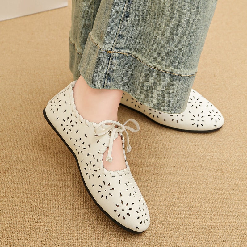2026 Spring/Summer Vintage Flat Leather Shoes for Women, Lace-Up Hollow-Out Mary Jane Shoes, Breathable Single Shoes, Versatile Granny Shoes - Image 3