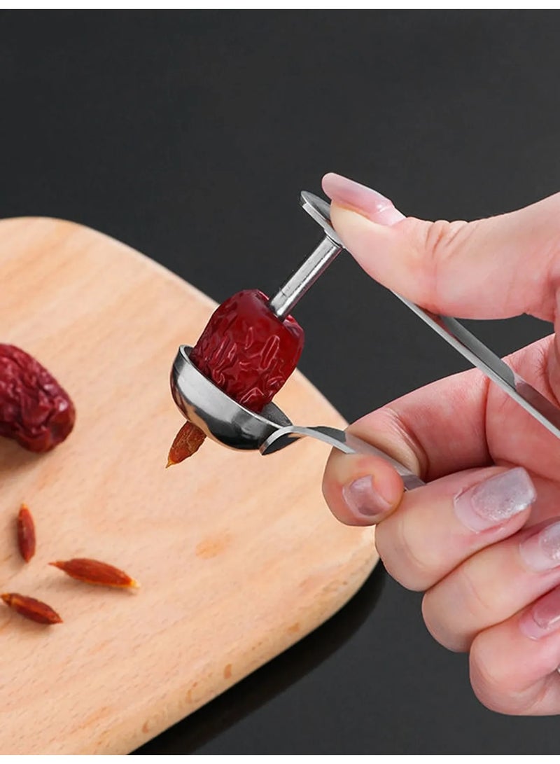 اداة ازالة نوى التمر مصنوعه من الفولاذ المقاوم للصدأ مصمم بمقبض مريح مثالي لتحضير التمر المحشي والحلويات ووجبات رمضان. - Image 1