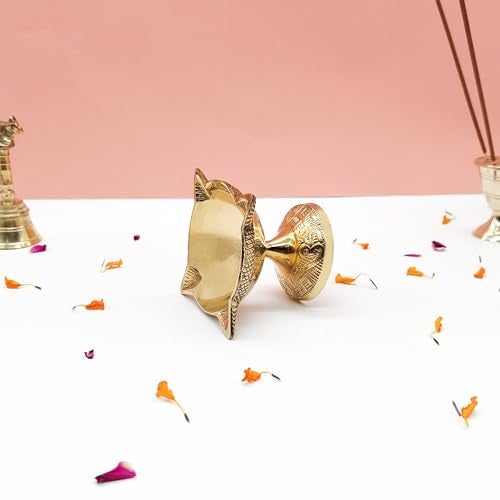 DOKCHAN 4 Face Brass Diya for Pooja, Mandir, Diwali Festival Oil lamp Diya for Daily Pooja/Diwali Pooja Charmukhi Diya for Pooja (Size - 5cm) Pack of - 01 - Image 3