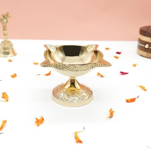 DOKCHAN 4 Face Brass Diya for Pooja, Mandir, Diwali Festival Oil lamp Diya for Daily Pooja/Diwali Pooja Charmukhi Diya for Pooja (Size - 5cm) Pack of - 01 - Image 1