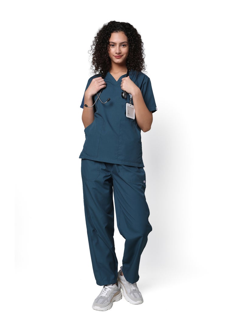 KNYA زيّ طبي نسائي كلاسيكي من KNYA بخمسة جيوب | ياقة على شكل حرف V | تصميم مرن ومريح للجزء العلوي والسفلي | جيوب يسهل الوصول إليها | زيّ موحد للأطباء | أخضر غامق (مقاس L) - Image 1