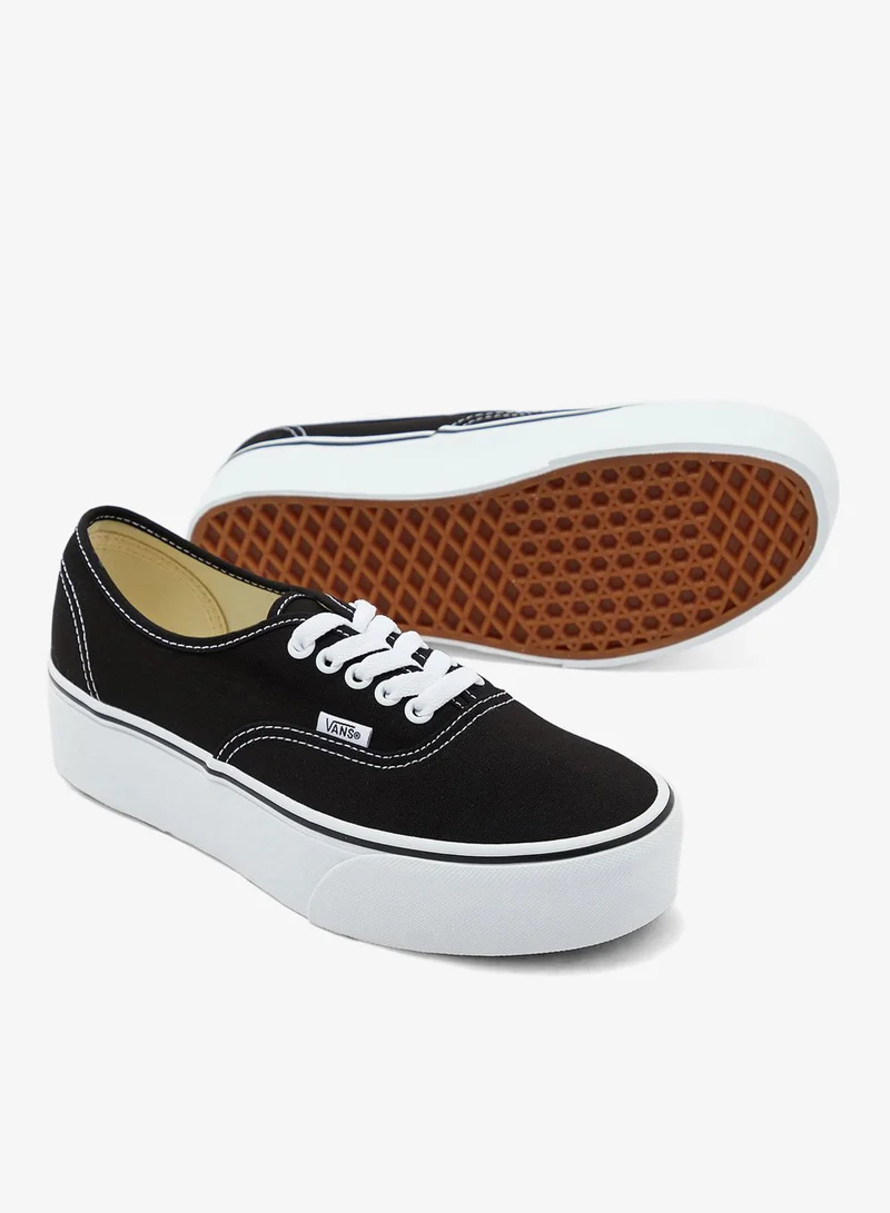 فانز حذاء يو ايه اوثنتيك ستاكفورم