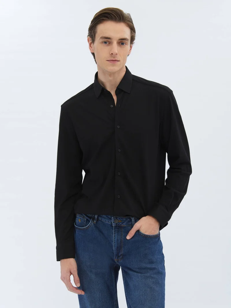 Kip Black Regular Fit Casual Cotton Blend Shirt