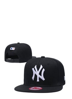 NEW ERA Stylish and Durable Baseball Cap - Elegant Fashion in Timeless Black