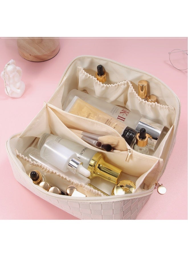 نيبمينينت حقيبة مكياج كبيرة متعددة الوظائف من الجلد بتصميم مربع الشيكертونية - Image 2