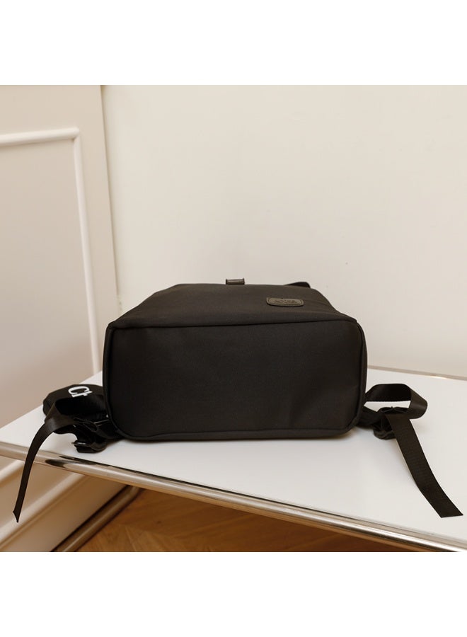 Chloe Chloé Backpack: Sleek Black Design with Brand Charm - Image 3