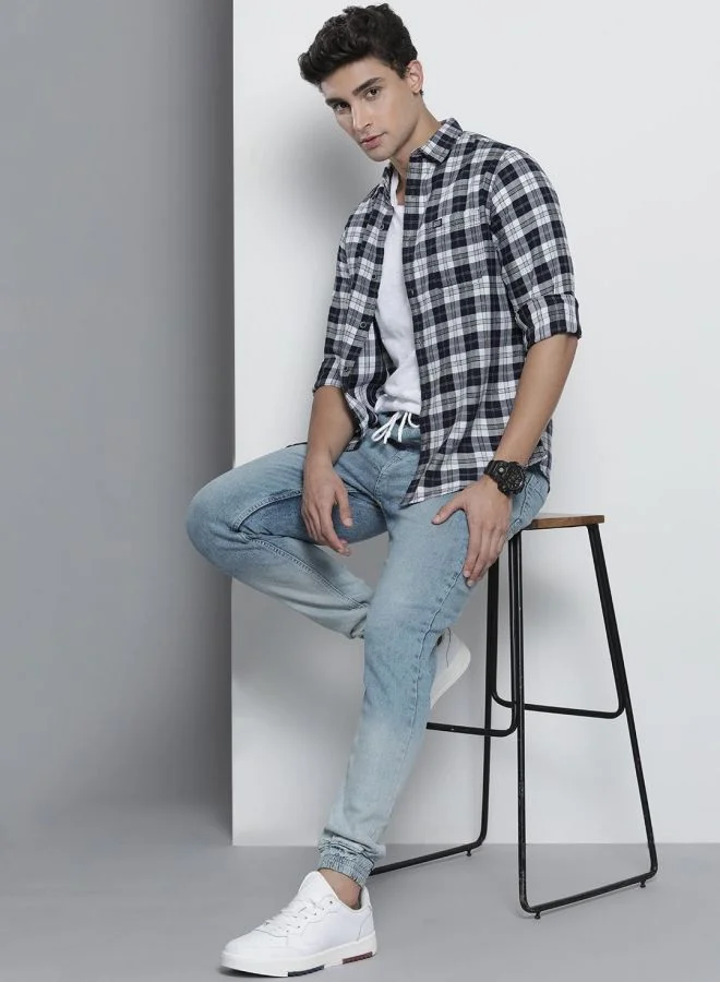 The Indian Garage Co Men Slim Fit Overdyed Mid-Rise Stretchable Denim Joggers