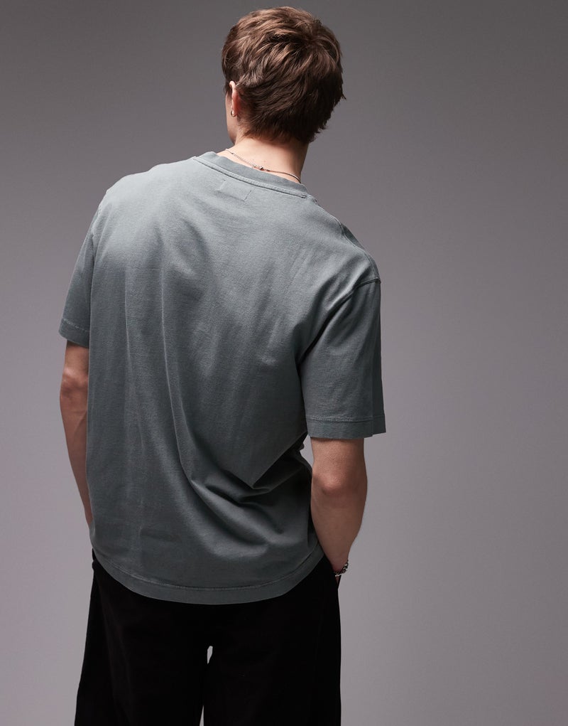 توب مان تيشيرت مطبوع بياقة دائرية وقصة واسعة - Image 2