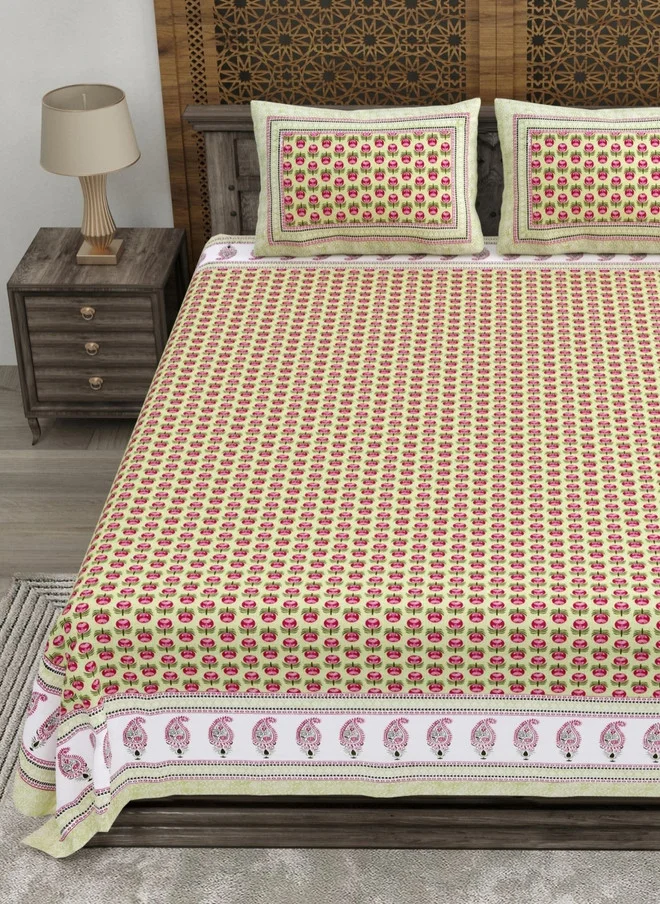 CLOTHOLOGY CLOTHOLOGY Green & Pink Printed Pure Cotton 180 TC King Bedsheet Set